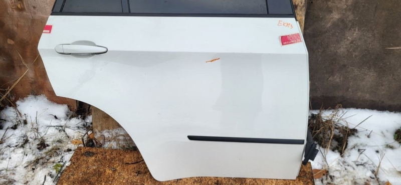 Дверь задняя правая X5 2010 E70 N55B30A Дверь задняя правая X5 2010 E70 N55B30A