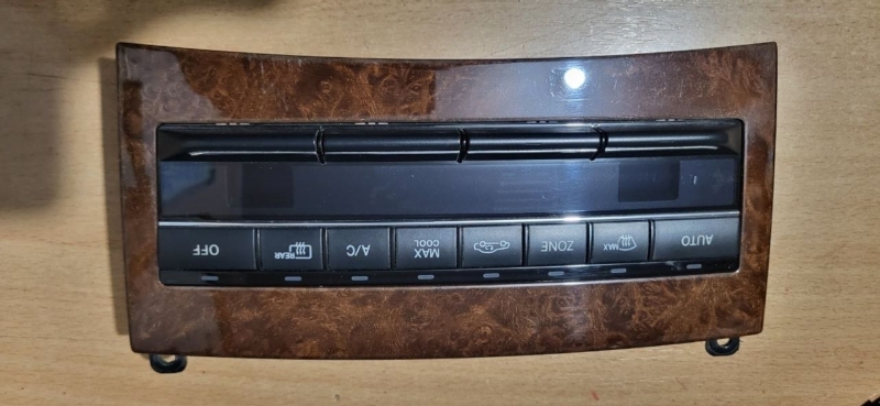 Блок управления климат-контролем Mercedes E-Class W212 A2129007604 контрактная