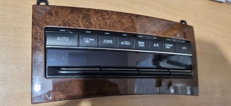 Блок управления климат-контролем E-Class W212