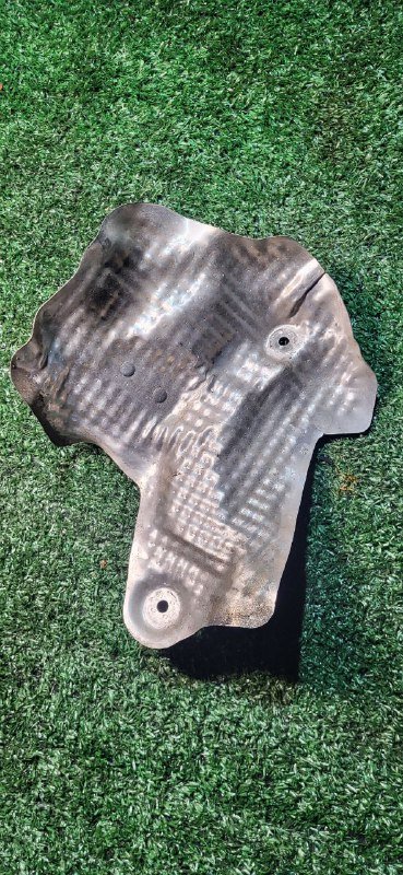 Тепловой экран 3 F30 N13B16A Тепловой экран 3 F30 N13B16A