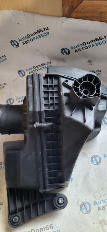 Корпус воздушного фильтра 3 2011 E90 N52B30A