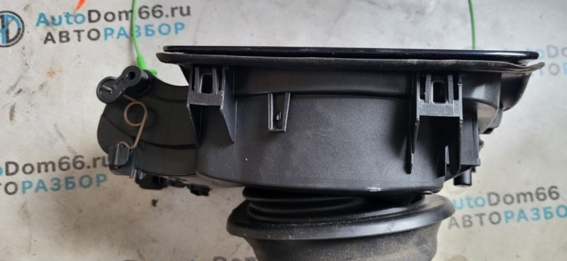 Лючок топливного бака X5 2014 F15 N63B44B