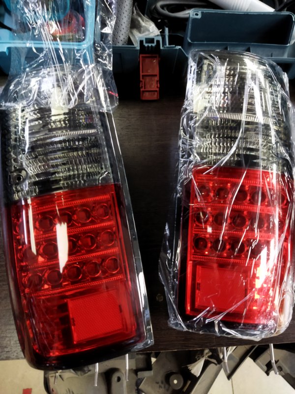 Стоп-сигнал toyota land Cruiser хрусталь J80 FJ80G FZJ80J HDJ81 HZJ81V новая