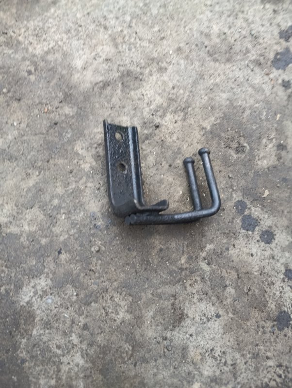 Крепление глушителя Isuzu Bighorn ubs69 4jg2 контрактная