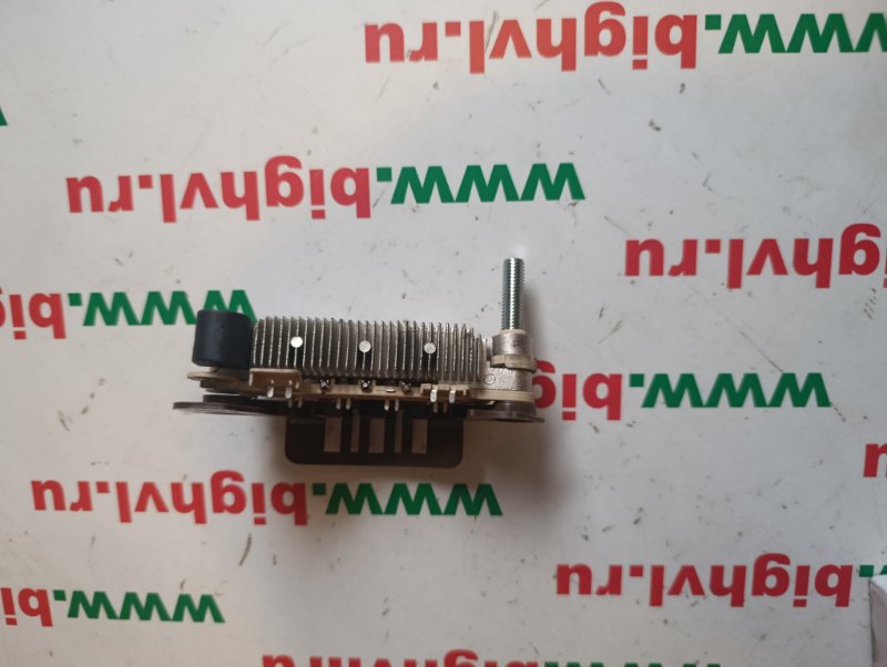 Диодный мост Mitsubishi L200 st-MD618745 новая