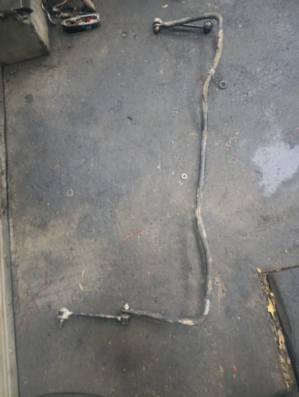 Стабилизатор задний Isuzu Bighorn ubs69 4jg2 контрактная