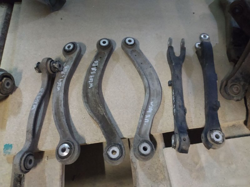 Запчасть рычаг задний Mercedes benz C W204 OM646 A2043501606 Б/У Рычаг задний Mercedes benz C W204 OM646 A2043501606 Б/У