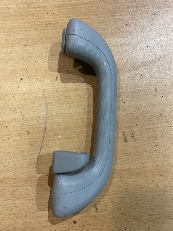 Потолочная ручка Kia Ceed 2012 JD G4FD 853402H100ED контрактная