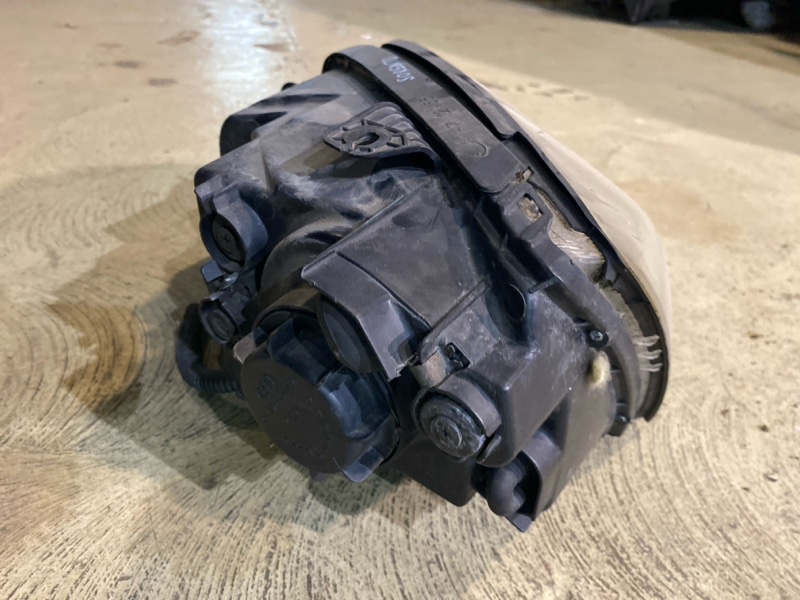 Фара правая Sorento BL D4CB