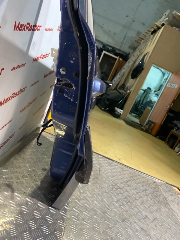 Дверь задняя правая Sorento BL D4CB