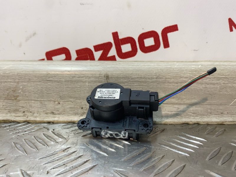 Привод заслонки печки Mitsubishi L200 KK1T 4N15 0203166c Б/У