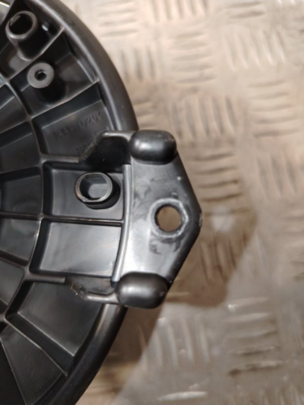 Мотор печки Caliber PM Мотор печки Caliber PM