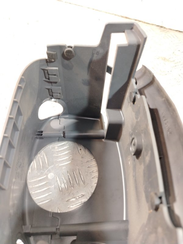 Подрулевой кожух Caliber PM