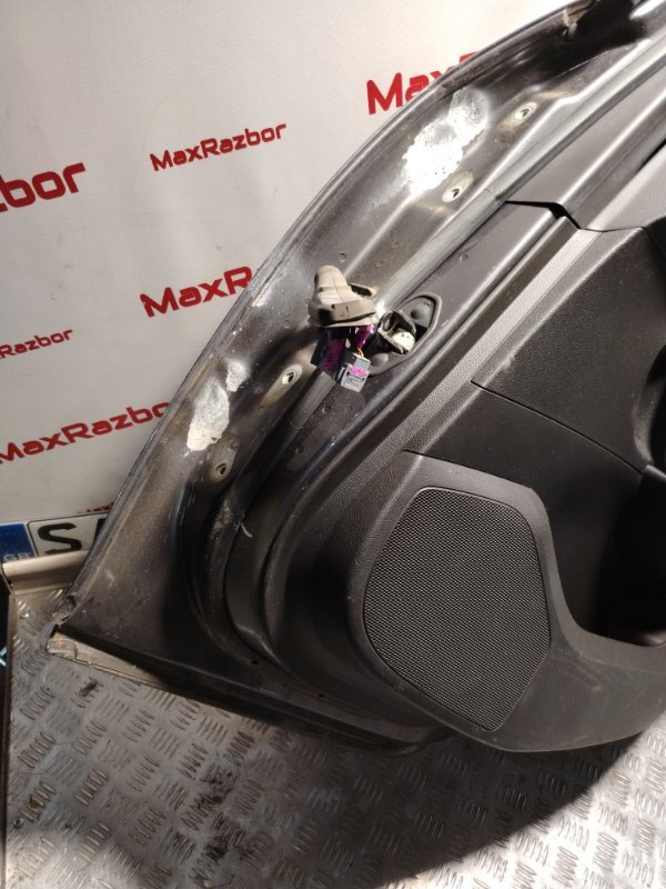 Дверь задняя правая Insignia 2012 G09 Z18XER