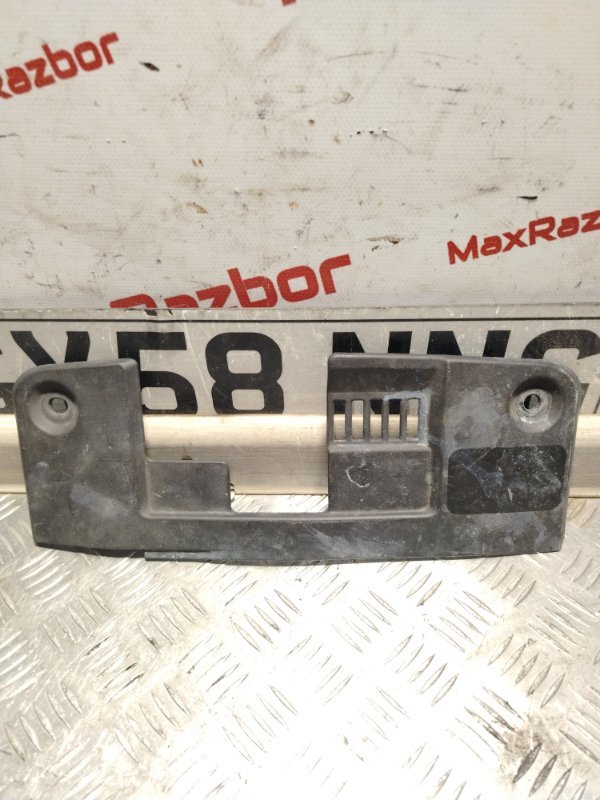 Запчасть накладка замка капота Mazda CX-5 2015 KE SHY1 kd4556381 контрактная Накладка замка капота Mazda CX-5 2015 KE SHY1 kd4556381 контрактная