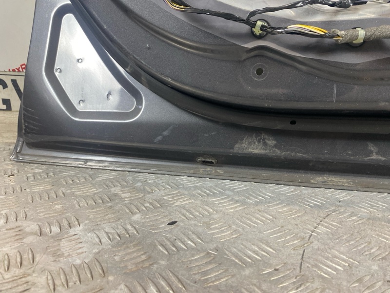 Дверь передняя левая Insignia 2012 G09 Z18XER