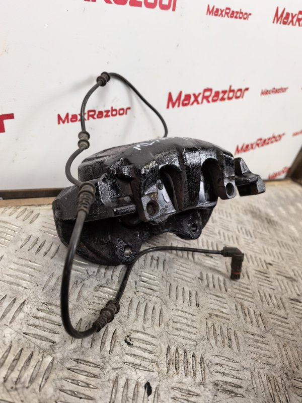 Суппорт передний правый ML 320 W 164 OM 642 Суппорт передний правый ML 320 W 164 OM 642