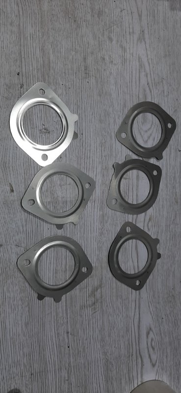 Прокладка выпускного коллектора Mercedes-Benz M-Class 1999 W163 A1121420180 новая