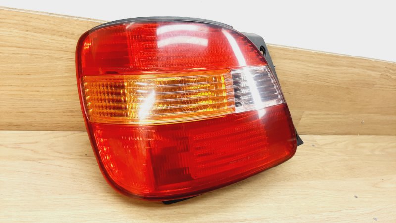 Фонарь левый GS300 1999