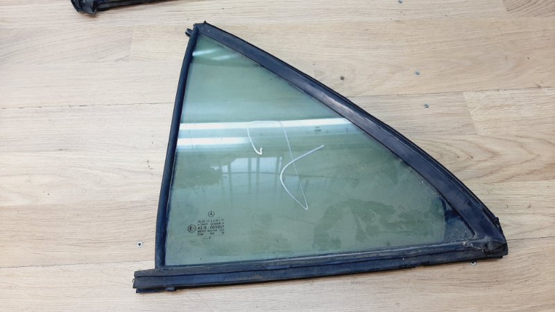Стекло (форточка) заднее левое Mercedes-Benz C-Class 1993-200 W202 43R001057 Б/У