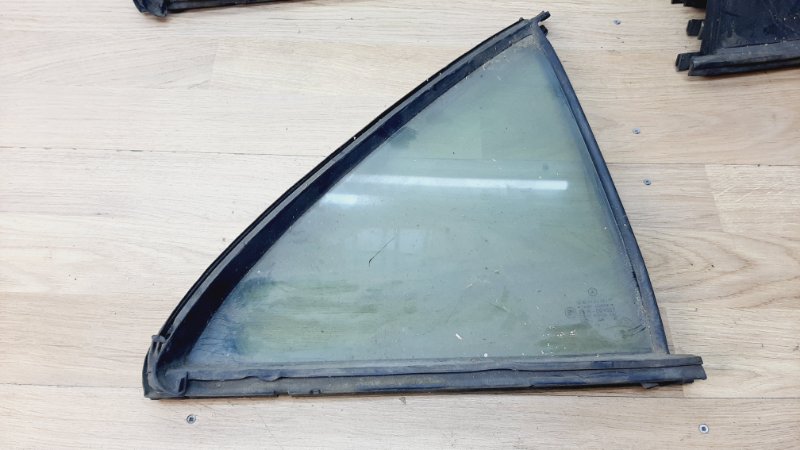 Стекло (форточка) заднее правое Mercedes-Benz C-Class 1993-200 W202 43R001057 Б/У