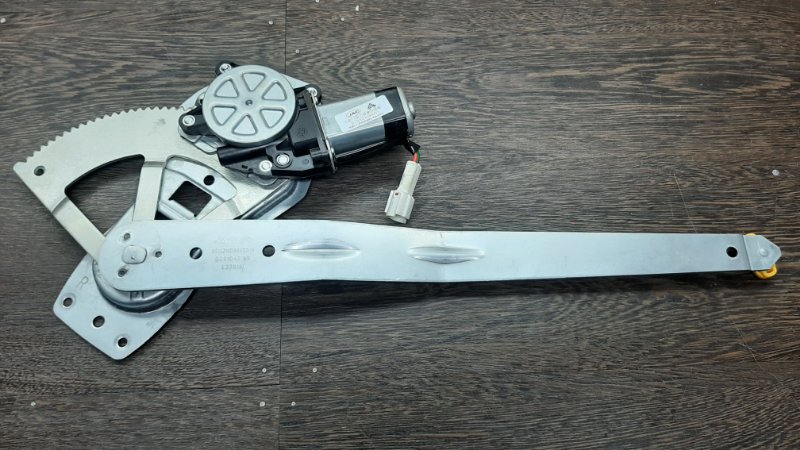 Запчасть стеклоподъемник передний правый Sollers Atlant 2020-2025 6104210R001 Б/У Стеклоподъемник передний правый Sollers Atlant 2020-2025 6104210R001 Б/У