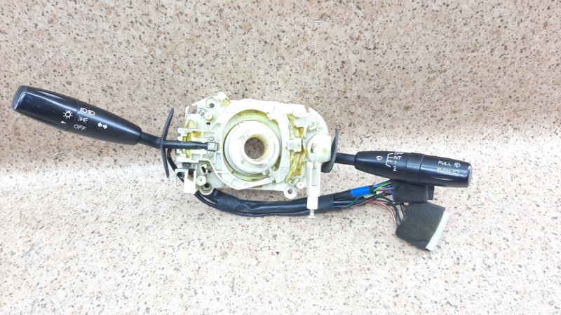 Запчасть подрулевой переключатель Kia Spectra 2000-2005 OB9SSAEDOT Б/У Подрулевой переключатель Kia Spectra 2000-2005 OB9SSAEDOT Б/У