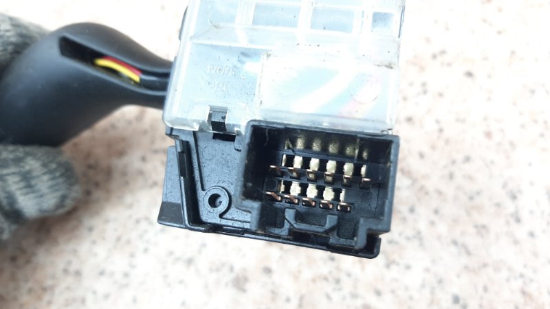 Подрулевой переключатель 3 2003-2009 BK Подрулевой переключатель 3 2003-2009 BK