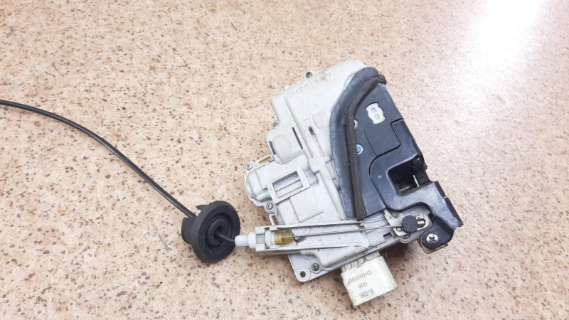 Замок двери передний правый A4 2004-2009 B7