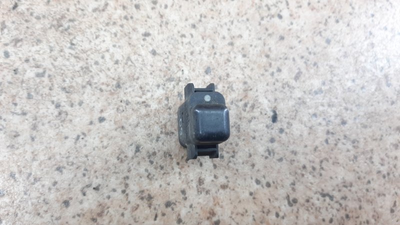 Кнопка салона S-Class 1991-1998 W140 Кнопка салона S-Class 1991-1998 W140