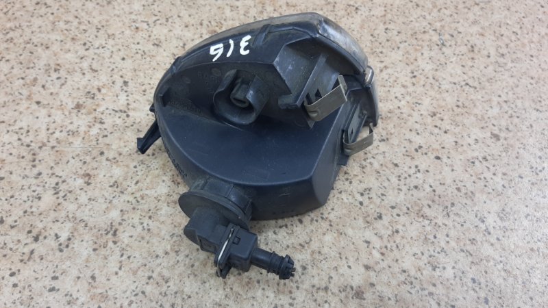 Поворотник передний правый Alfa Romeo 147 937A