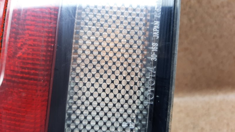 Фонарь правый GS300 1997-2004