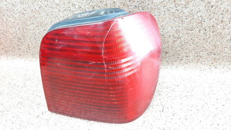 Фонарь задний правый Volkswagen Polo 2001 6N0945096J Б/У