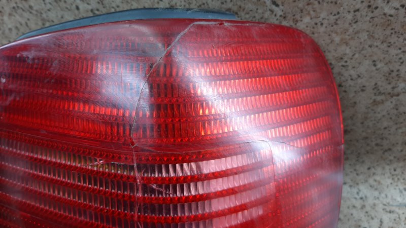 Фонарь задний правый Volkswagen Polo