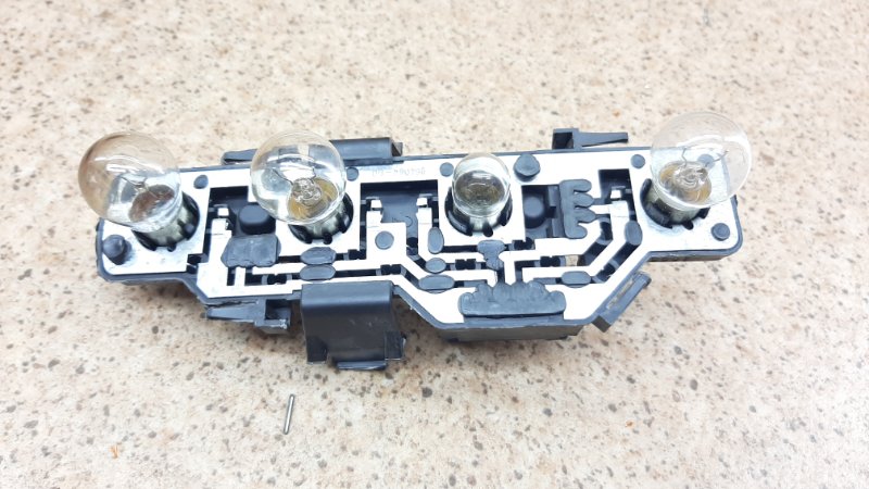 Плата фонаря задняя правая Volkswagen Polo 2001 6n0945257b Б/У