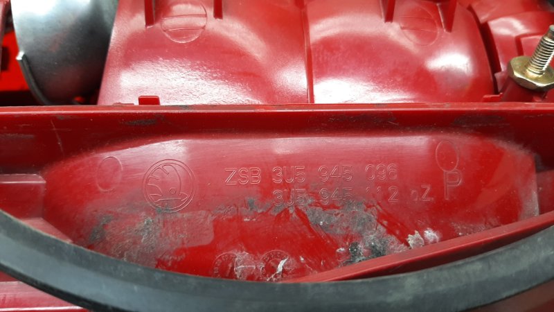 Фонарь задний правый Superb 2001-2008 Фонарь задний правый Superb 2001-2008