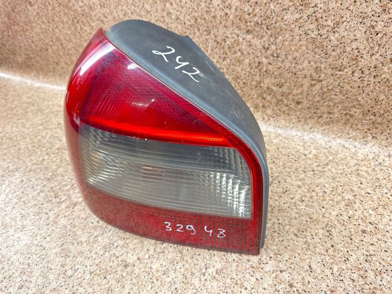 Фонарь задний левый Audi A3 8L