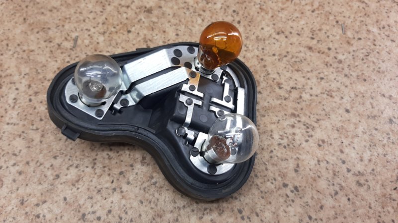 Плата фонаря левая Seat Exeo 2008-2013 89393445 Б/У