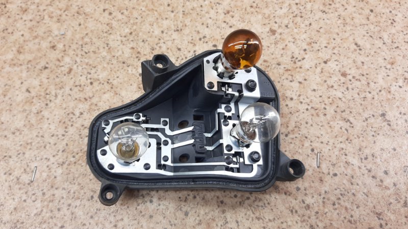 Плата фонаря левая Seat Toledo 2012-2024 18489601 Б/У