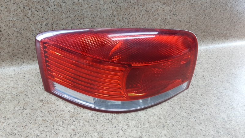 Фонарь левый A3 2004-2008 8P