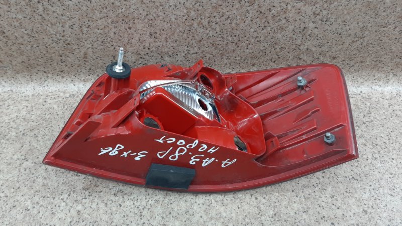 Фонарь левый Audi A3 8P