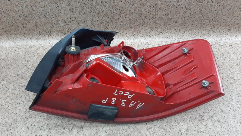 Фонарь левый A3 2004-2008 8P