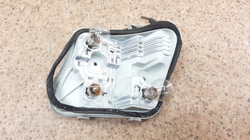 Запчасть плата фонаря правая Audi A3 2004-2008 8P 8p4945258 Б/У Плата фонаря правая Audi A3 2004-2008 8P 8p4945258 Б/У