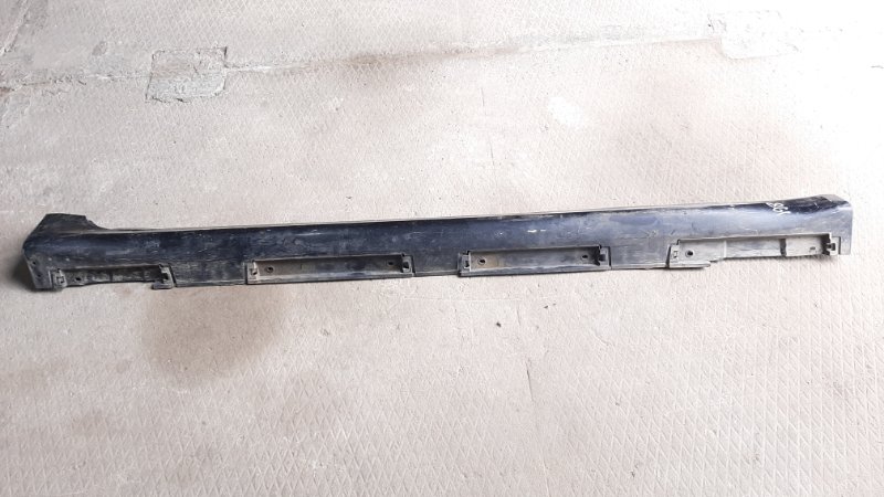 Накладка порога правая Lexus IS250 2005-2013 7585053010 Б/У