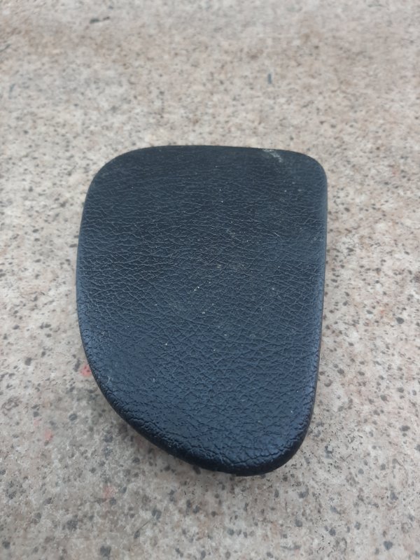 Накладка торпеды правая Peugeot 206 2002-2009 9624270777 Б/У