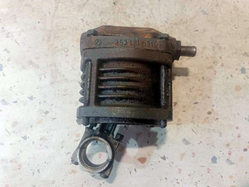 Компрессор Mercedes T2 (Rex) 1986-1996 г.в. OM364 A3521310319 Б/У