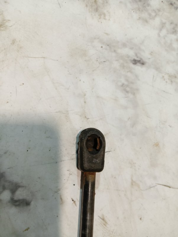 Амортизатор капота Мерседес MK 1720 L 356.984 OM 366 LA