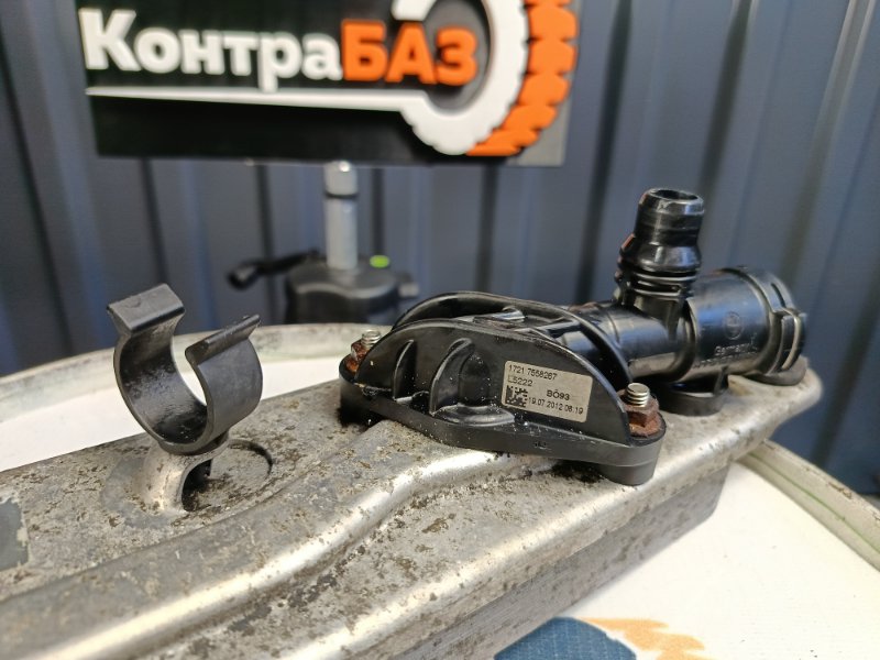 Теплообменник АКПП BMW X5 E70 N55B30 Теплообменник АКПП BMW X5 E70 N55B30