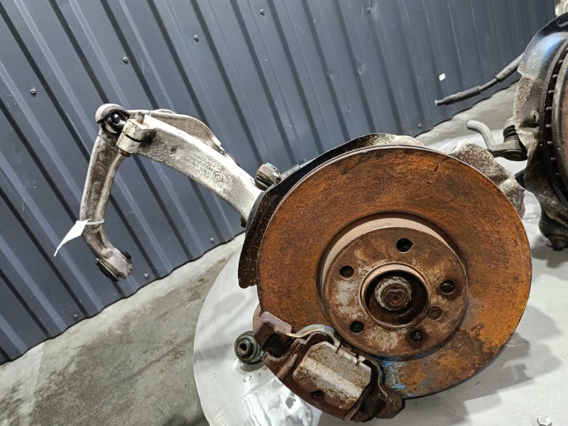 Кулак поворотный BMW X5 E70 N55B30
