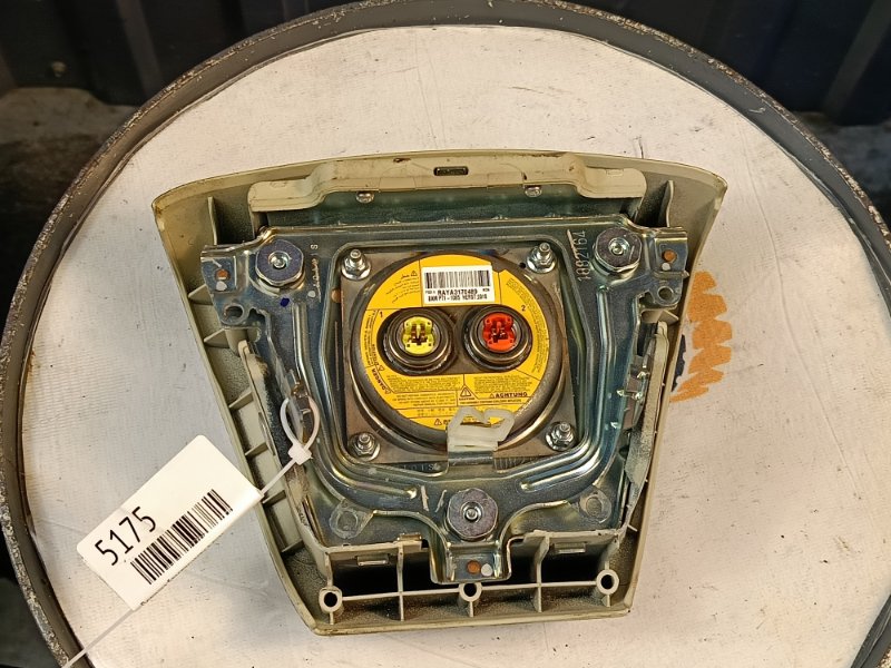 Подушка безопасности в руль QX56 2010 Z62 VK56VD Подушка безопасности в руль QX56 2010 Z62 VK56VD